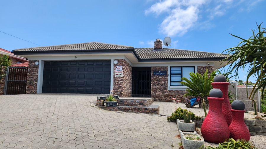 3 Bedroom Property for Sale in Dana Bay Western Cape